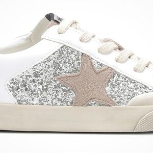 Mi.iM sneakers size 8 New in box